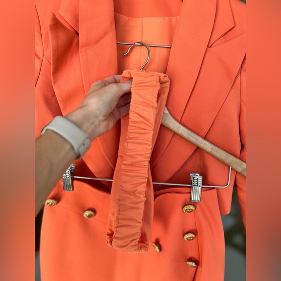 Blazer 3 piece skirt set. - Picture 7 of 9